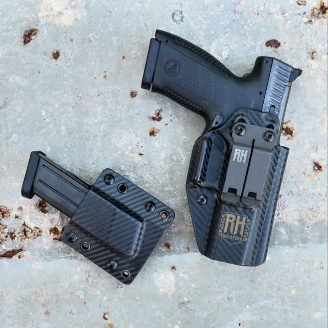 SHARKY 🦈 vnitřní pouzdro pro skryté nošení. ✅ pro nošení na boku, ale i na appendixu ✅ integrované prvky odtlačují rukojeť...